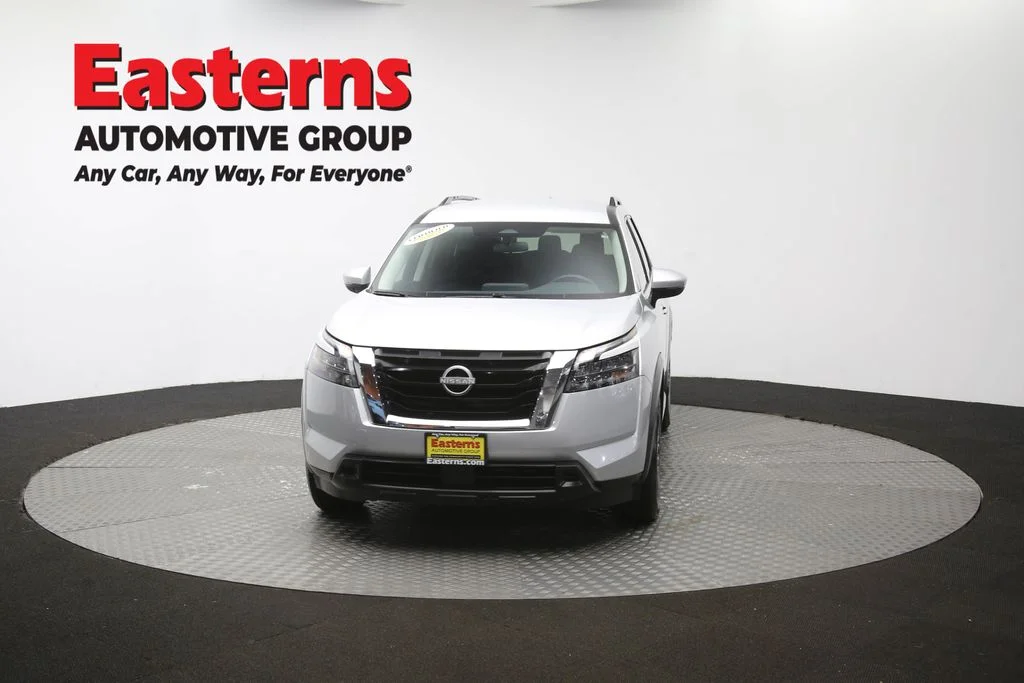 Used 2025 Silver Nissan SV image 57