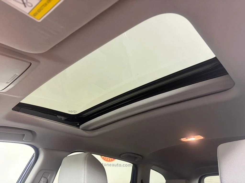 Used 2019  Honda EX image 15