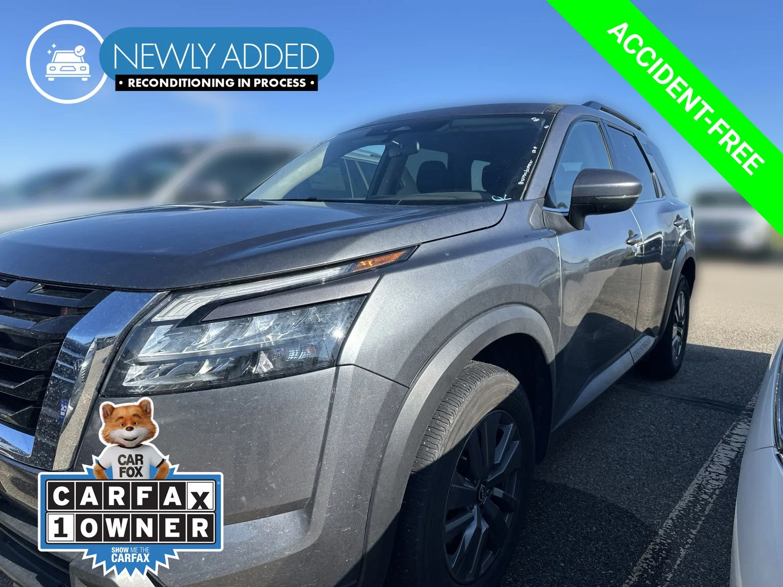 2025 Nissan Pathfinder SV 4WD's photo