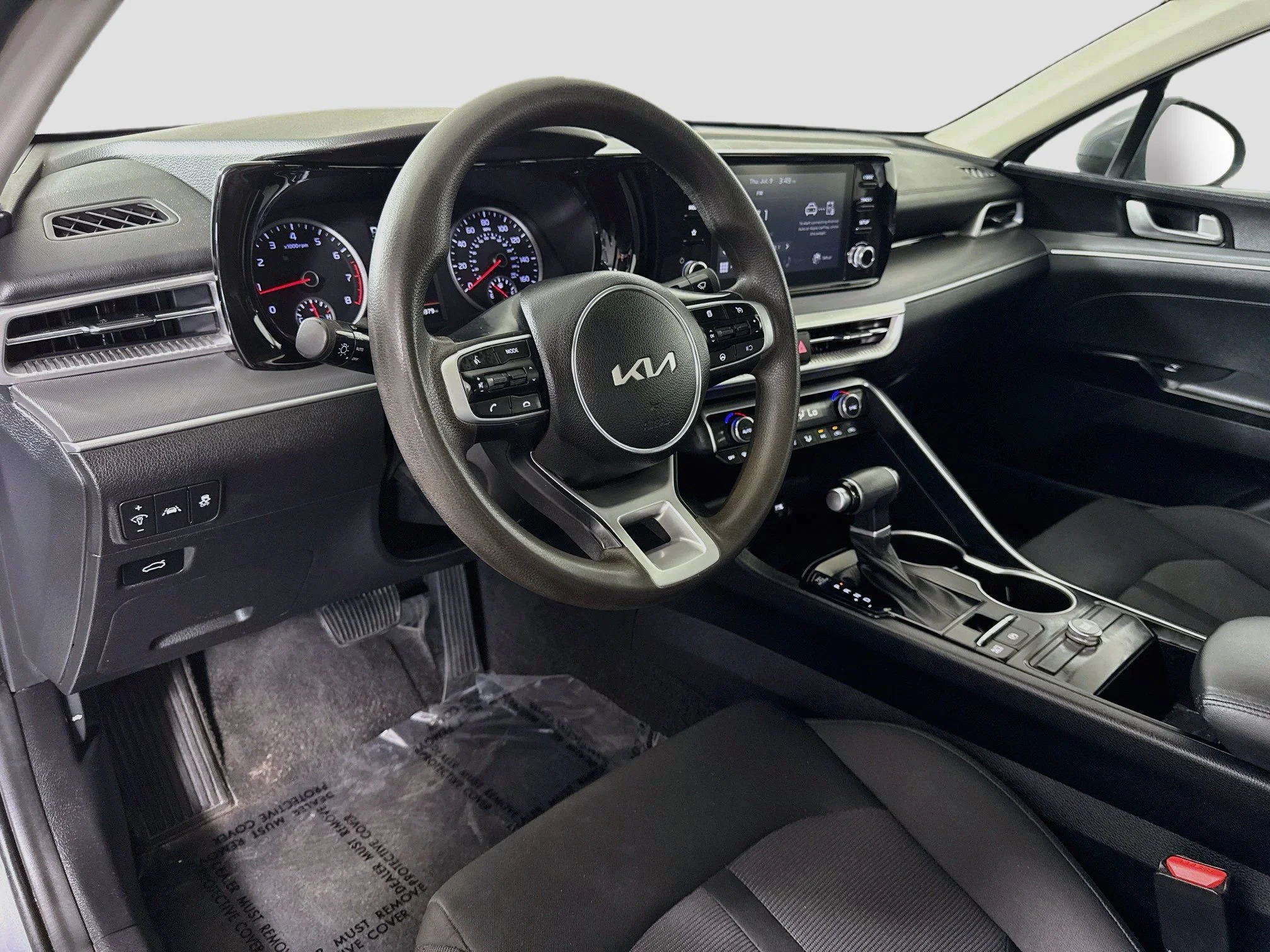 Used 2023 Everlasting Silver Kia LXS image 19