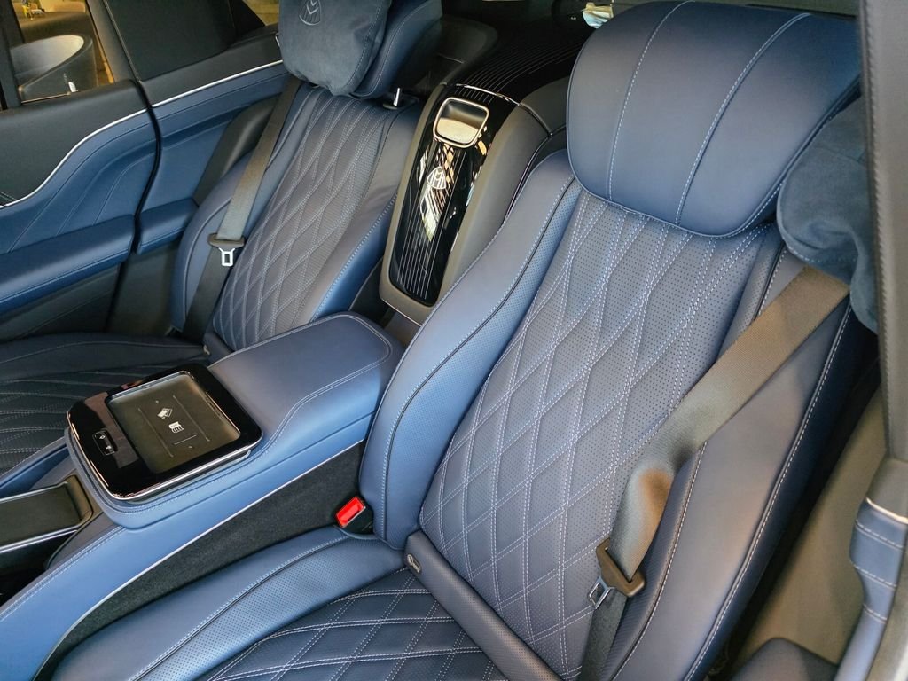 New 2026 Silver Mercedes-Benz Maybach GLS 600 image 13