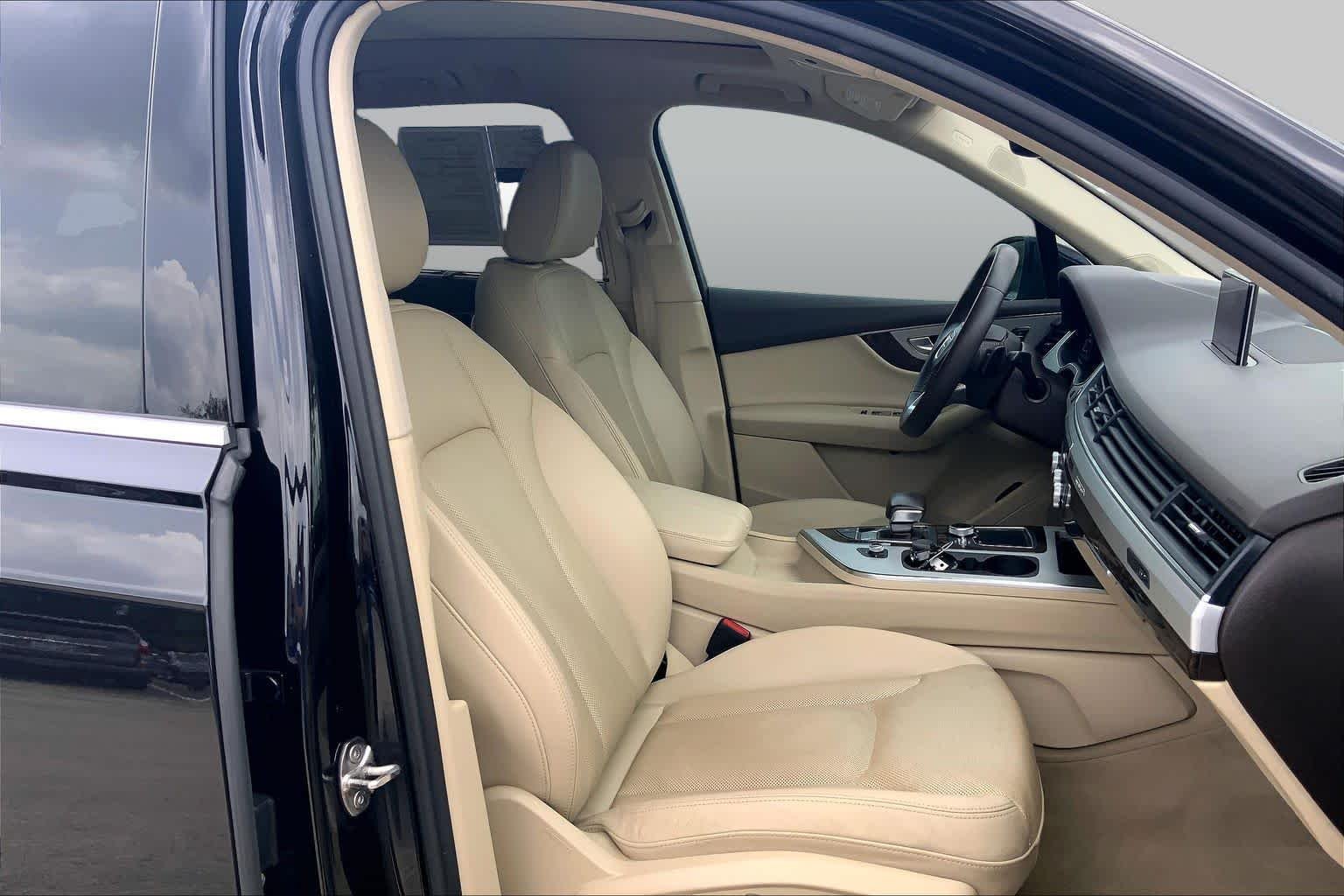 Used 2018 Orca Black Metallic Audi Premium Plus image 9