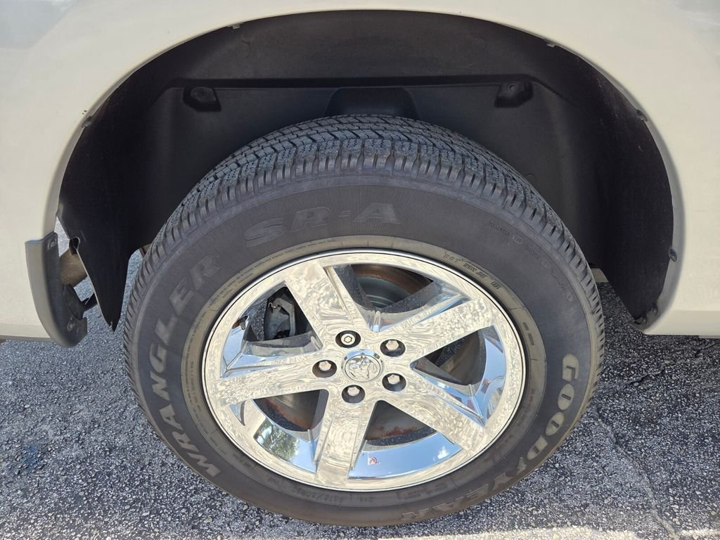 Used 2018 Silver Ram Express image 16