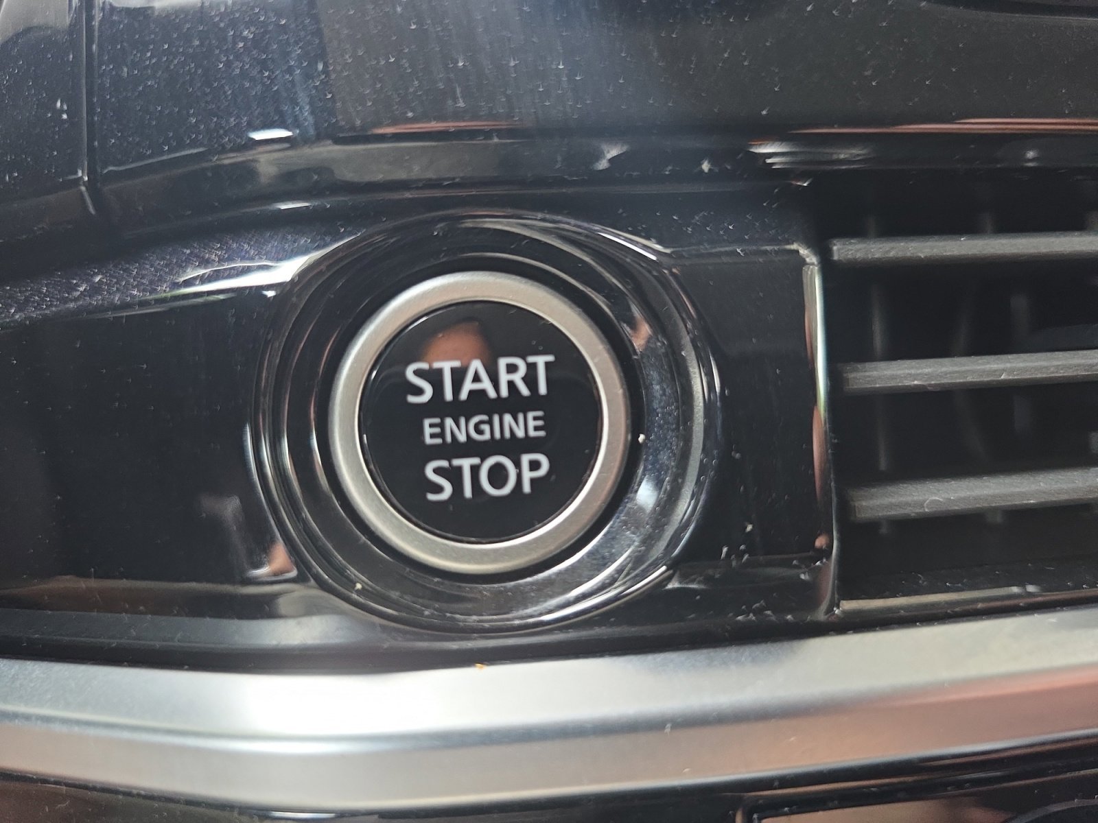 Used 2024 Solid Gray/Super Black Nissan SL image 17