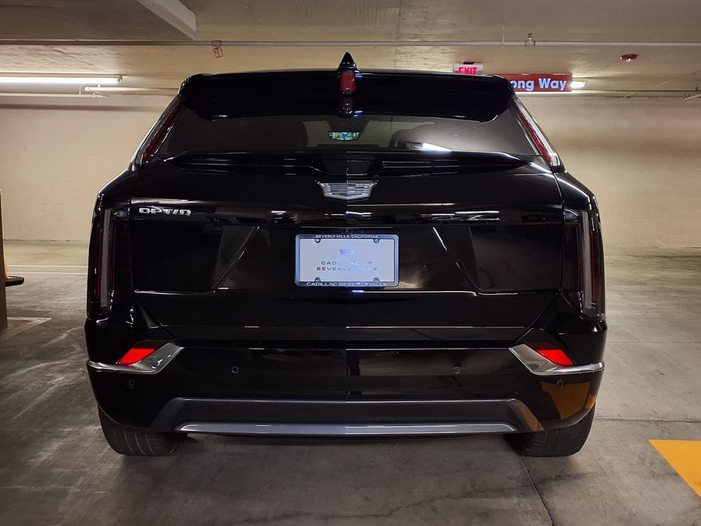 2027 Cadillac OPTIQ Luxury - Photo 9