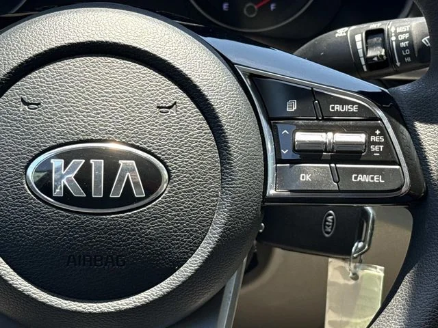 Used 2019 Black Kia LXS image 22