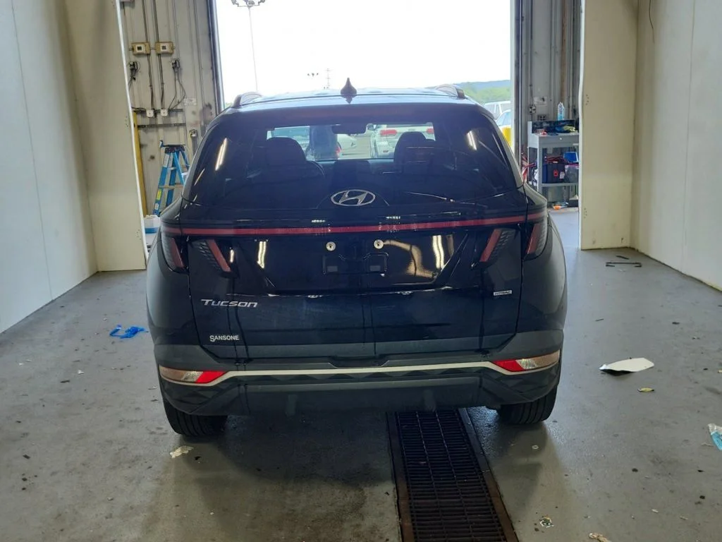 Used 2023 Black Hyundai SEL image 4