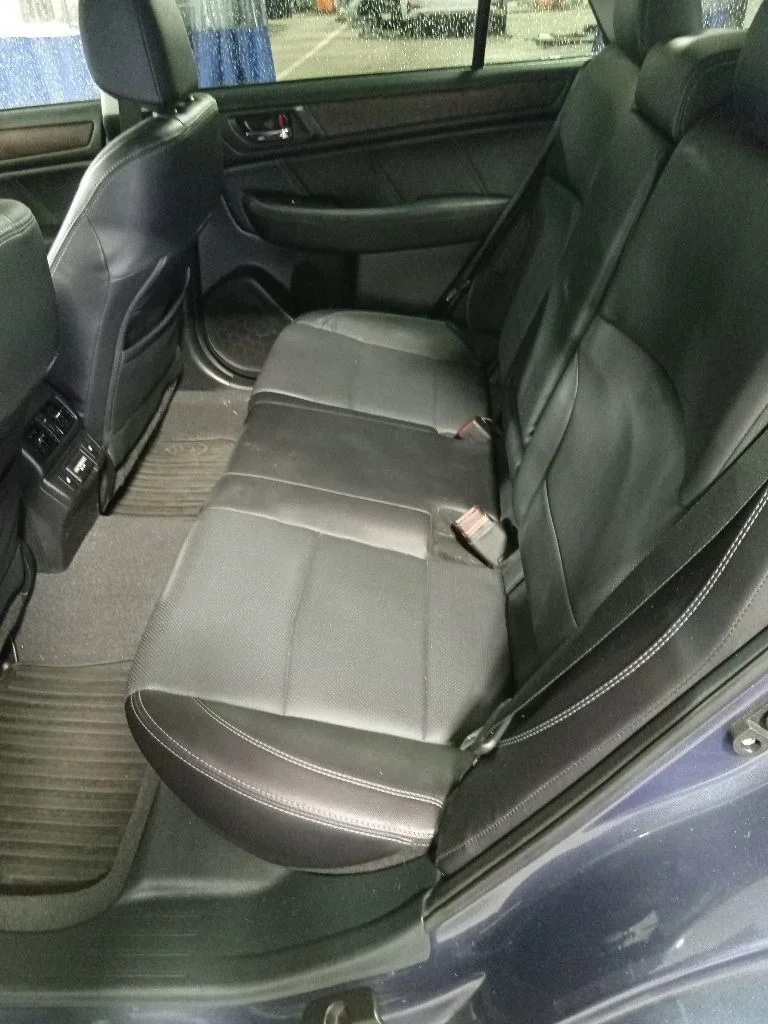 Used 2018 Twilight Blue Metallic Subaru 3.6R image 9