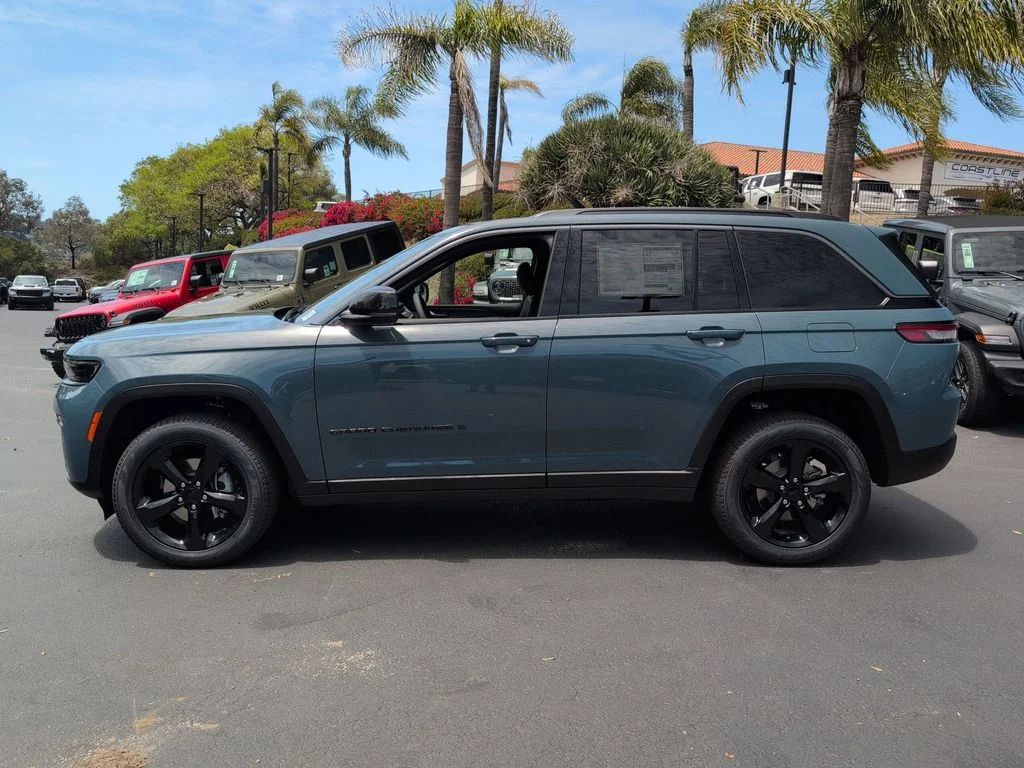 New 2026 Steel Blue Exterior Paint Jeep Limited image 7