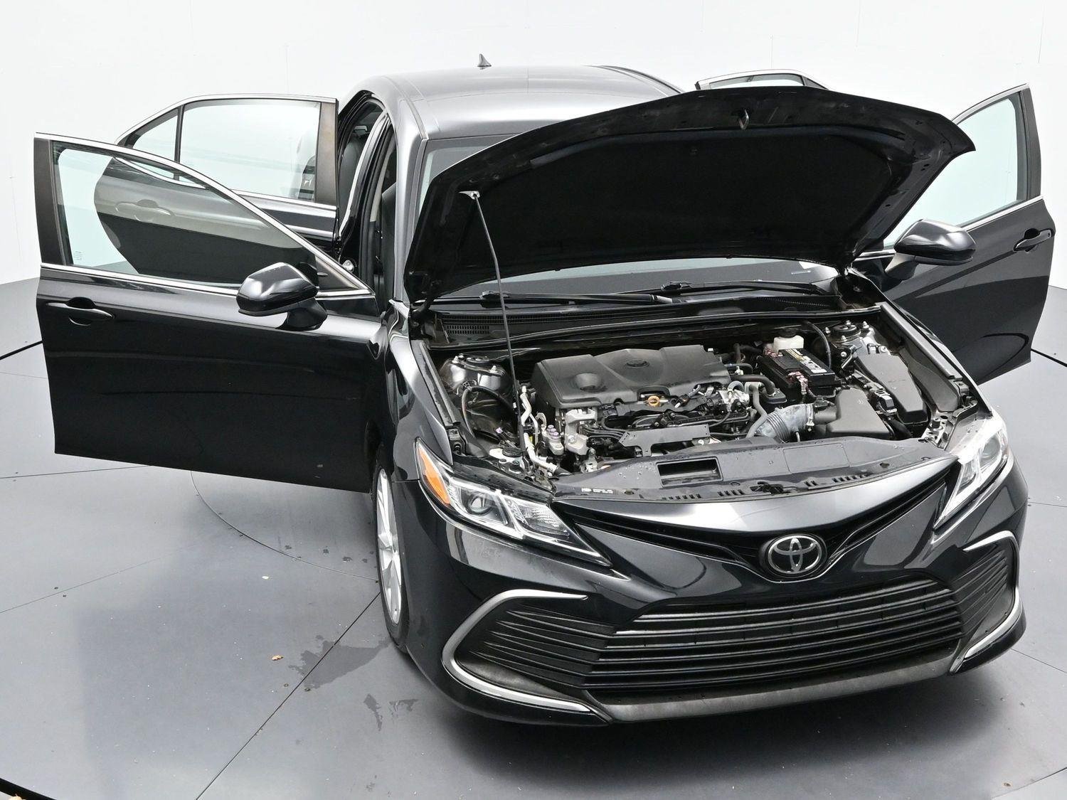 Used 2022 Midnight Black Metallic Toyota LE image 39