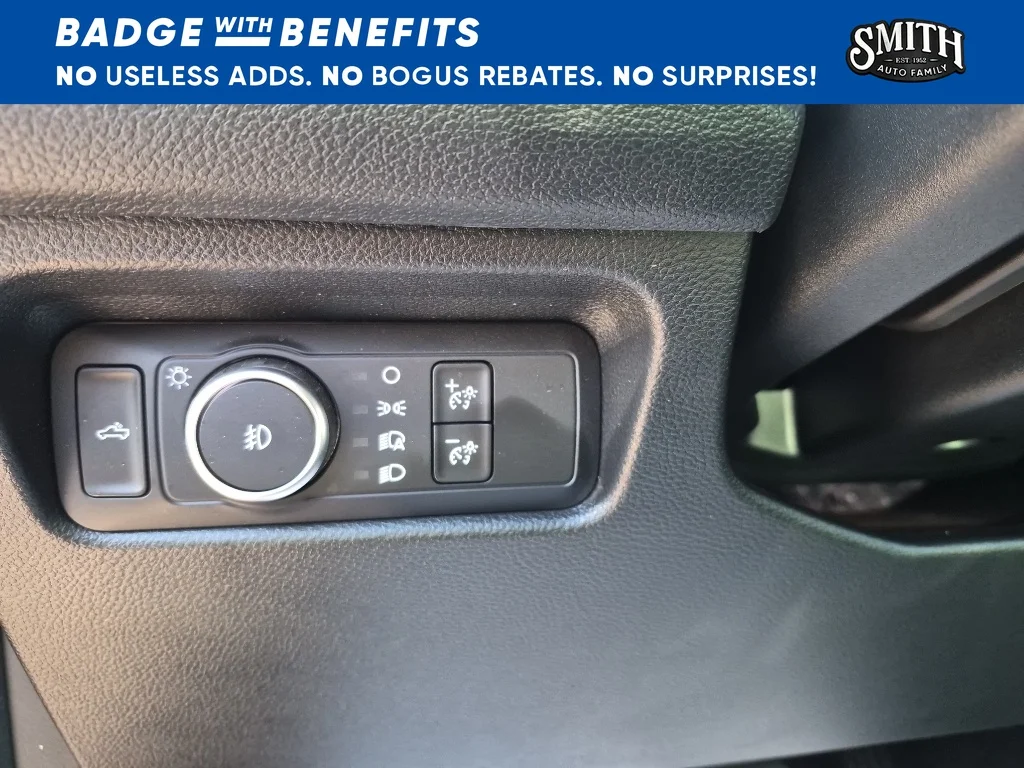 Certified Used 2025 Carbonized Gray Metallic Ford XLT image 24