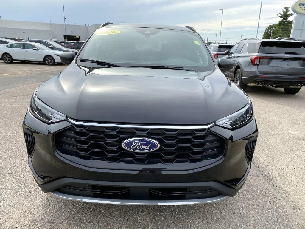 Used 2026 Black Metallic Ford ST-Line image 10