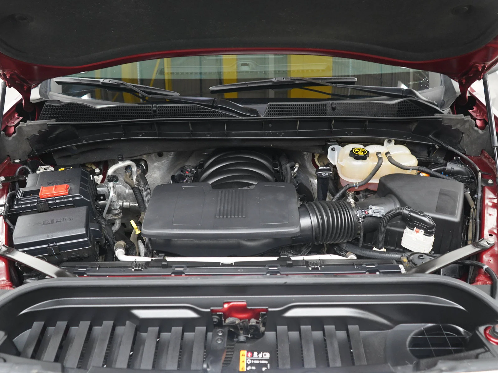 Used 2022 Cayenne Red GMC SLT image 32