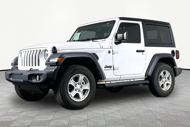 Used 2023 White Jeep Sport S image 1