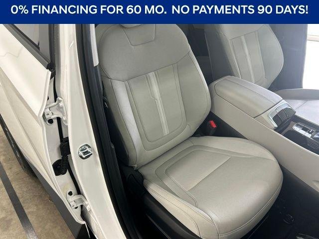 New 2026 White Hyundai SEL image 26