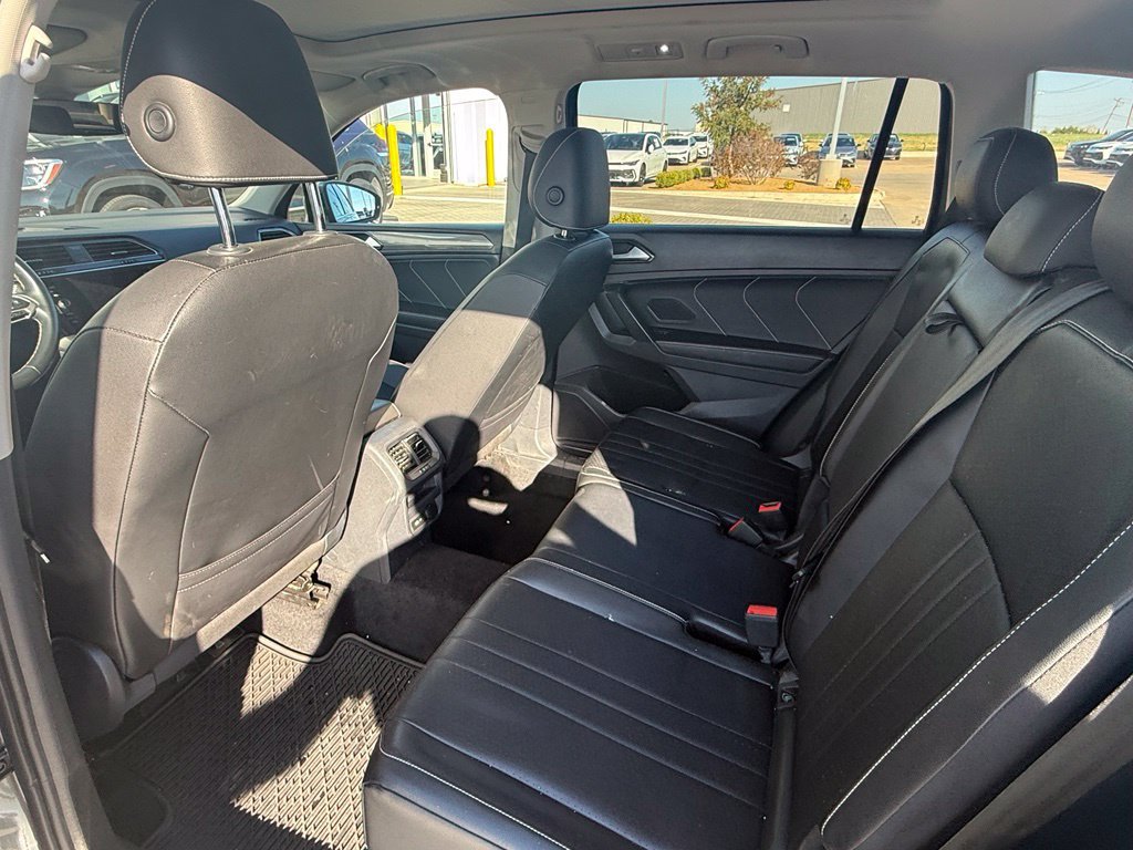 Used 2022 Charcoal Volkswagen 2.0T SE image 9