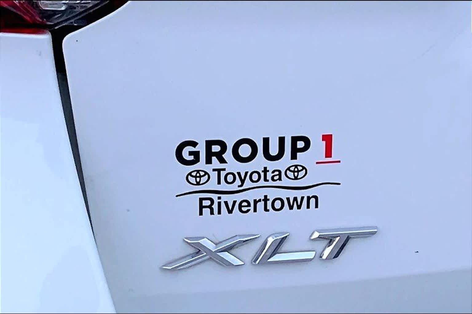 Used 2022 Star White Metallic Tri-Coat Ford XLT image 29