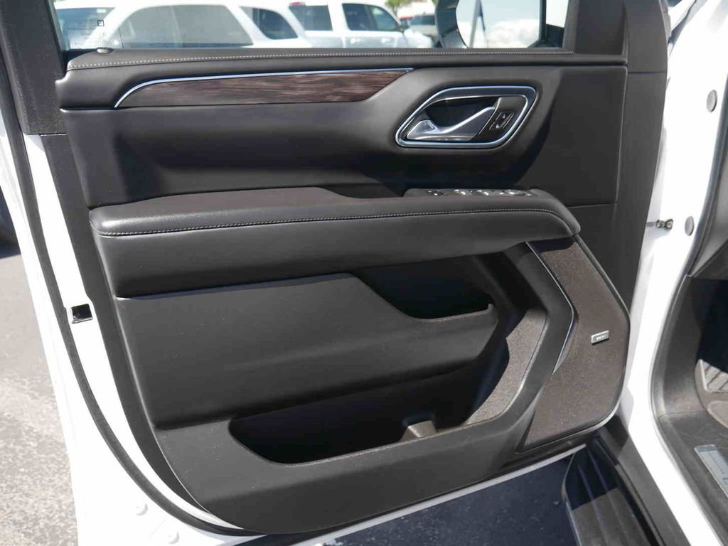 Used 2024 White Chevrolet LT image 24