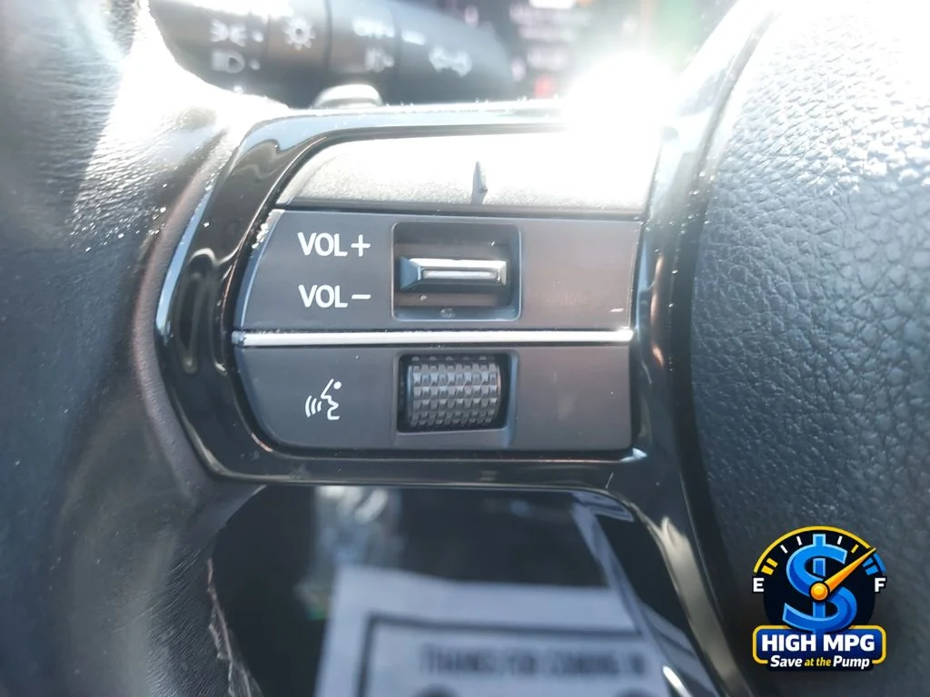 Certified Used 2022 Lunar Silver Metallic Honda TOURING image 23