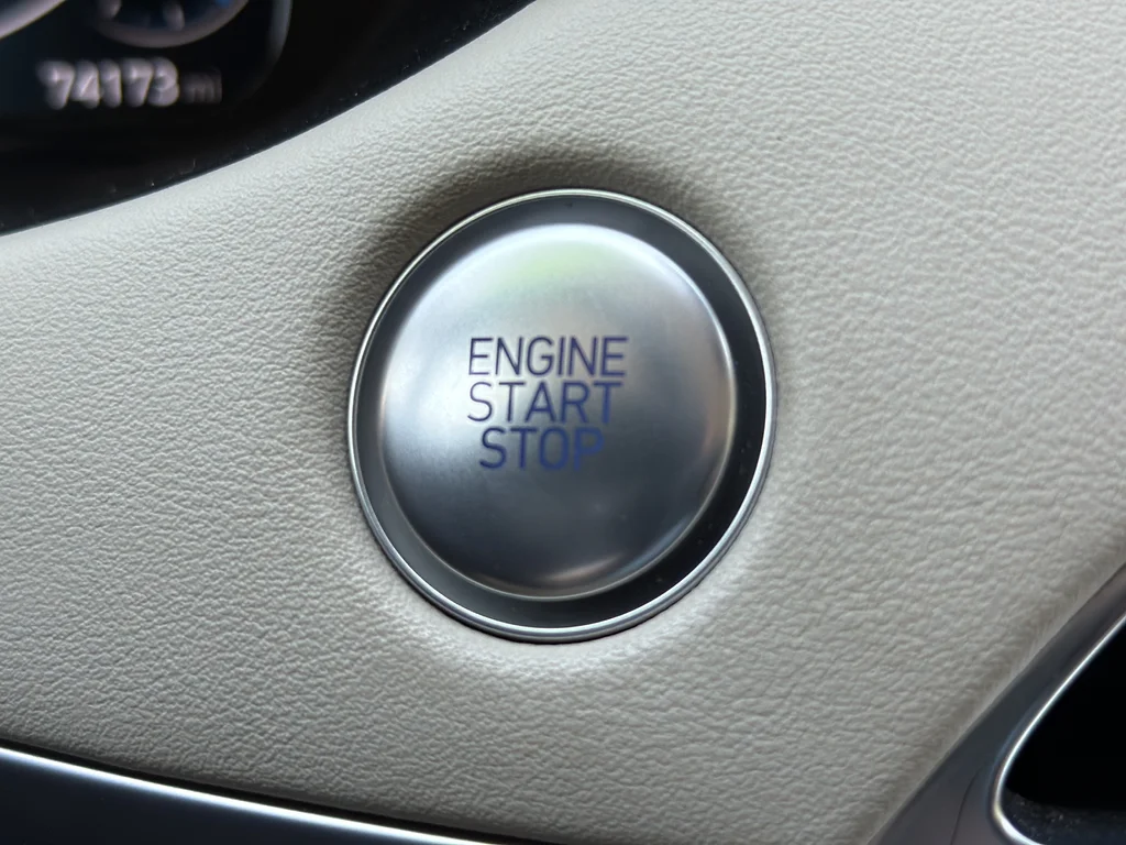 Used 2021 White Hyundai Calligraphy image 11
