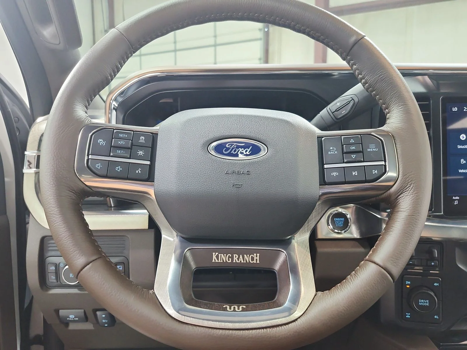 New 2026 Star White Metallic Tri-Coat Ford F-250® King Ranch® image 25