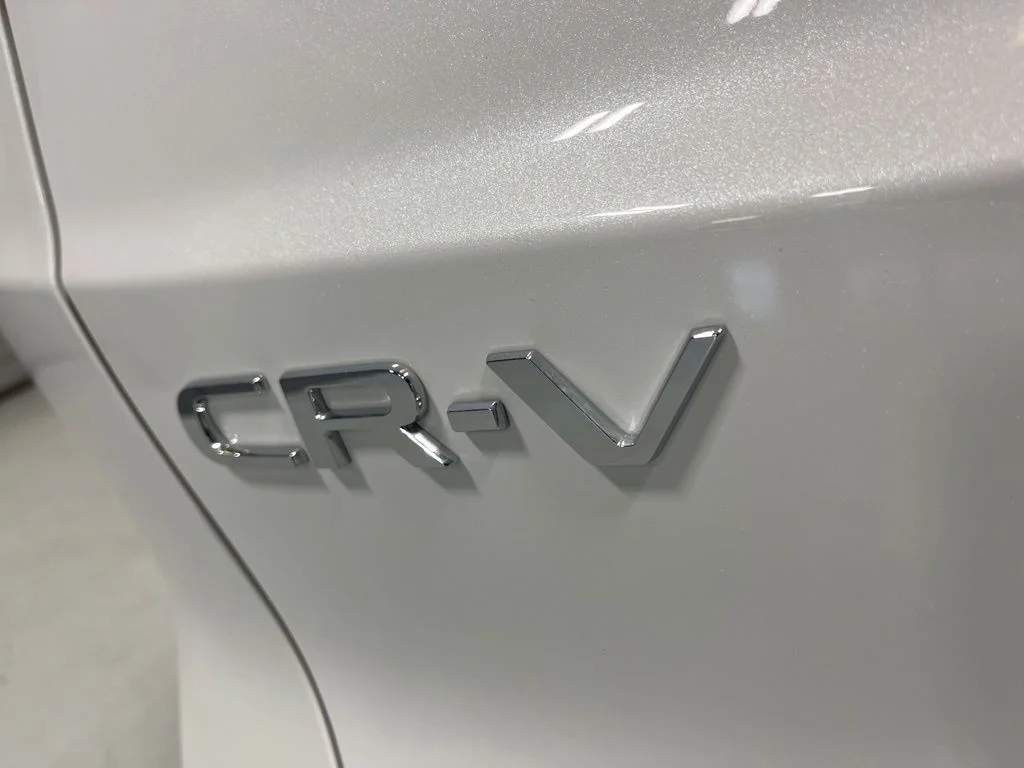 Used 2026 Platinum White Pearl Honda EX image 32
