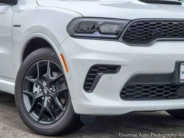 New 2026 White Knuckle Clearcoat Dodge GT Plus HEMI V8 image 3