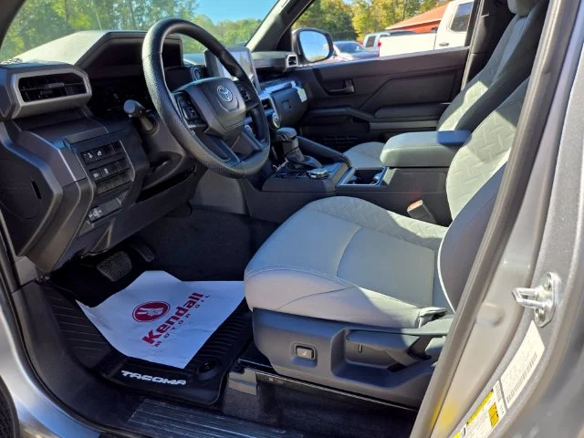 Used 2025 Silver Toyota SR5 image 10