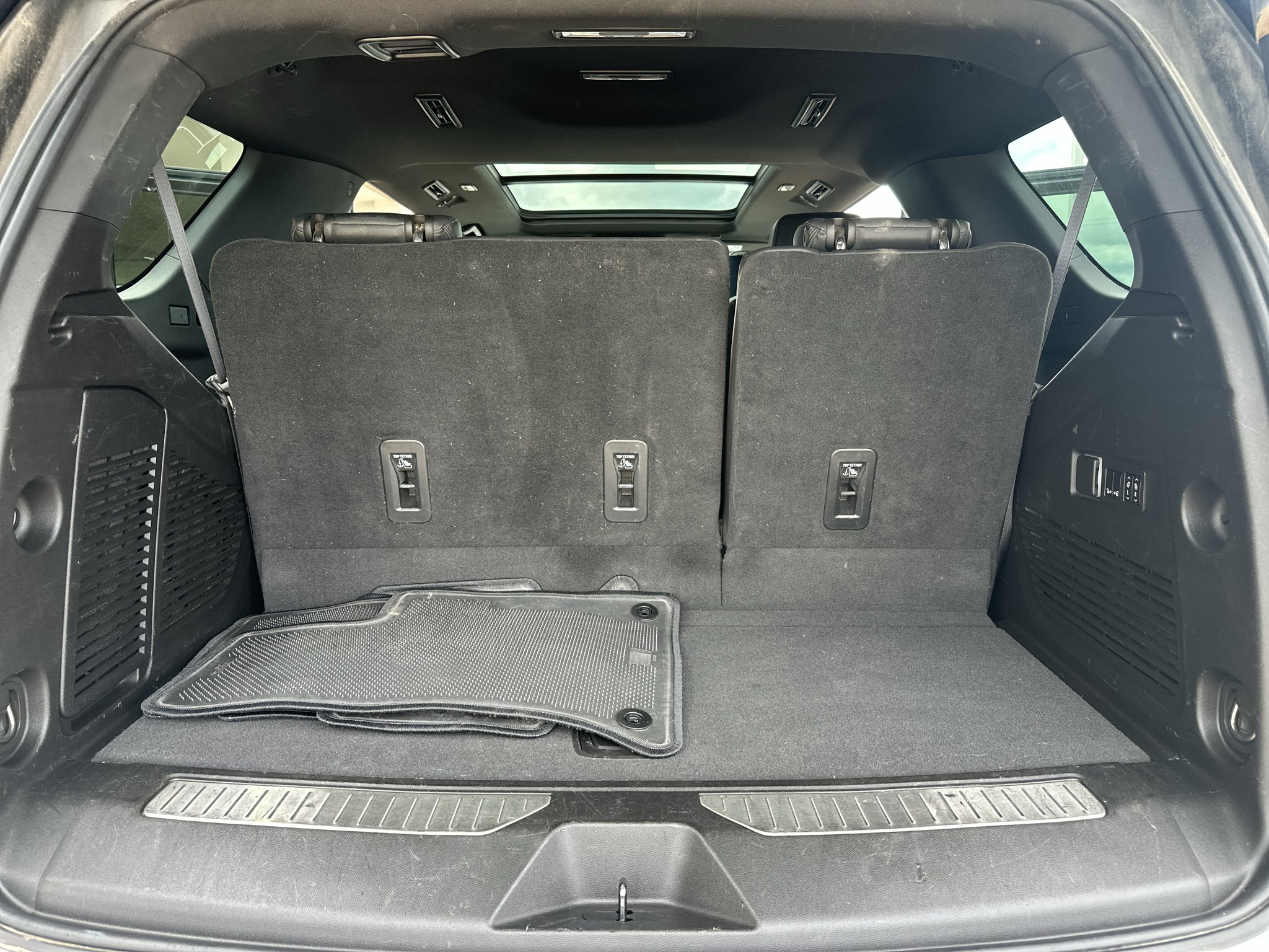Used 2023 Summit White Chevrolet RST image 36