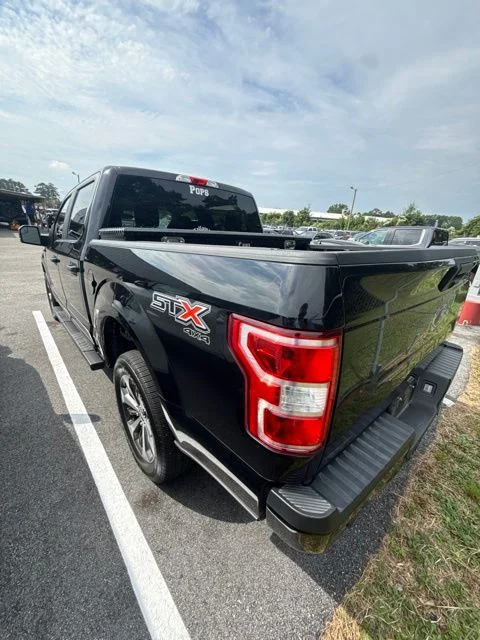 Used 2020 Black Ford XL image 4
