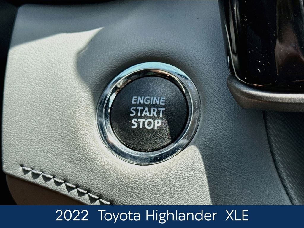 Used 2022 Silver Toyota XLE image 24