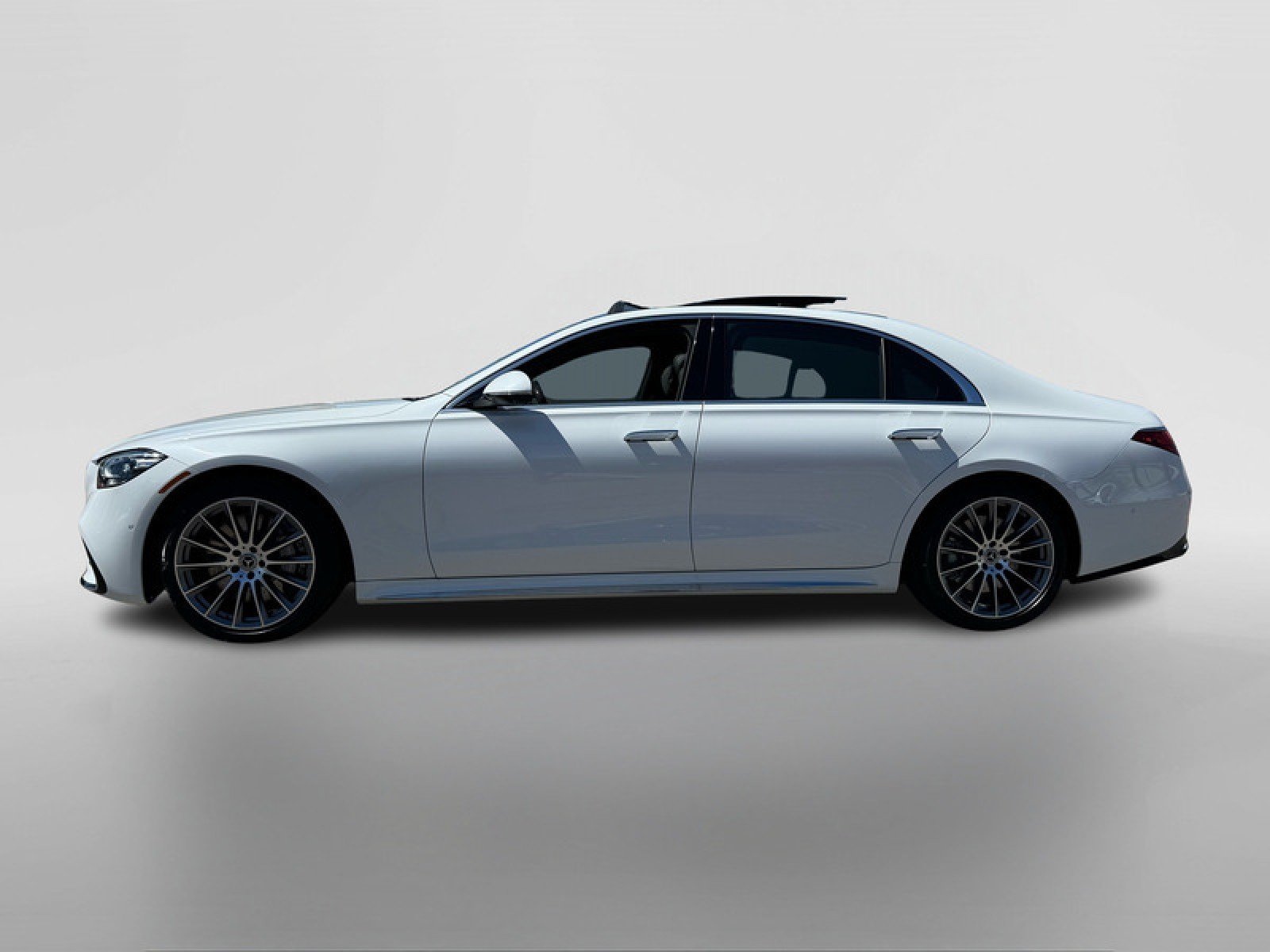New 2026 MANUFAKTUR Moonlight White Metallic Mercedes-Benz S 580 4MATIC® Sedan image 2
