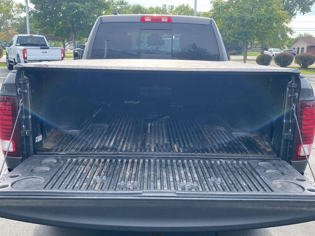 Used 2019 Granite Crystal Metallic Clearcoat Ram Warlock image 14