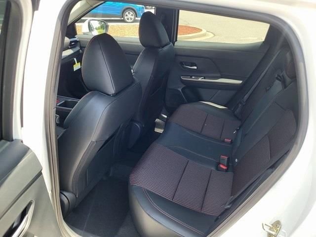 2025 Nissan Kicks SR - Photo 13