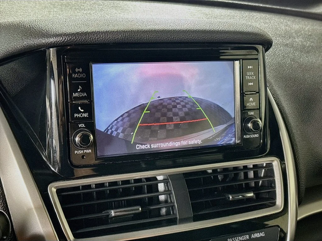 Used 2019 Brown Mitsubishi ES image 16