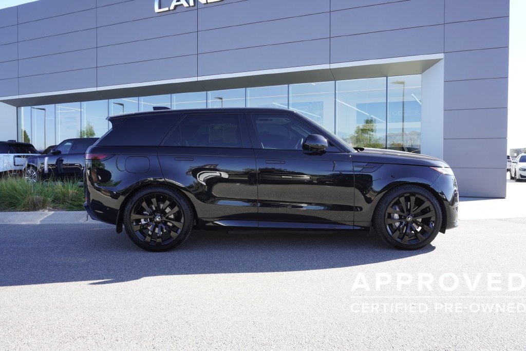 Certified Used 2025 Black Land Rover Dynamic SE image 7