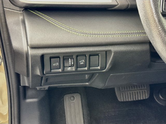 Used 2025 Green Subaru Onyx Edition XT image 14