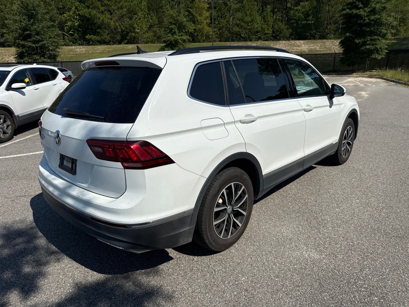 Used 2021 White Volkswagen 2.0T SE image 3