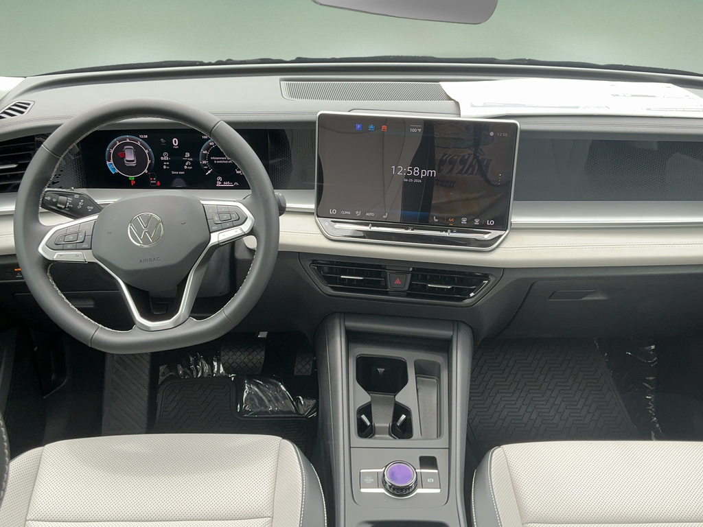 New 2026 Black Volkswagen 2.0T SE image 17