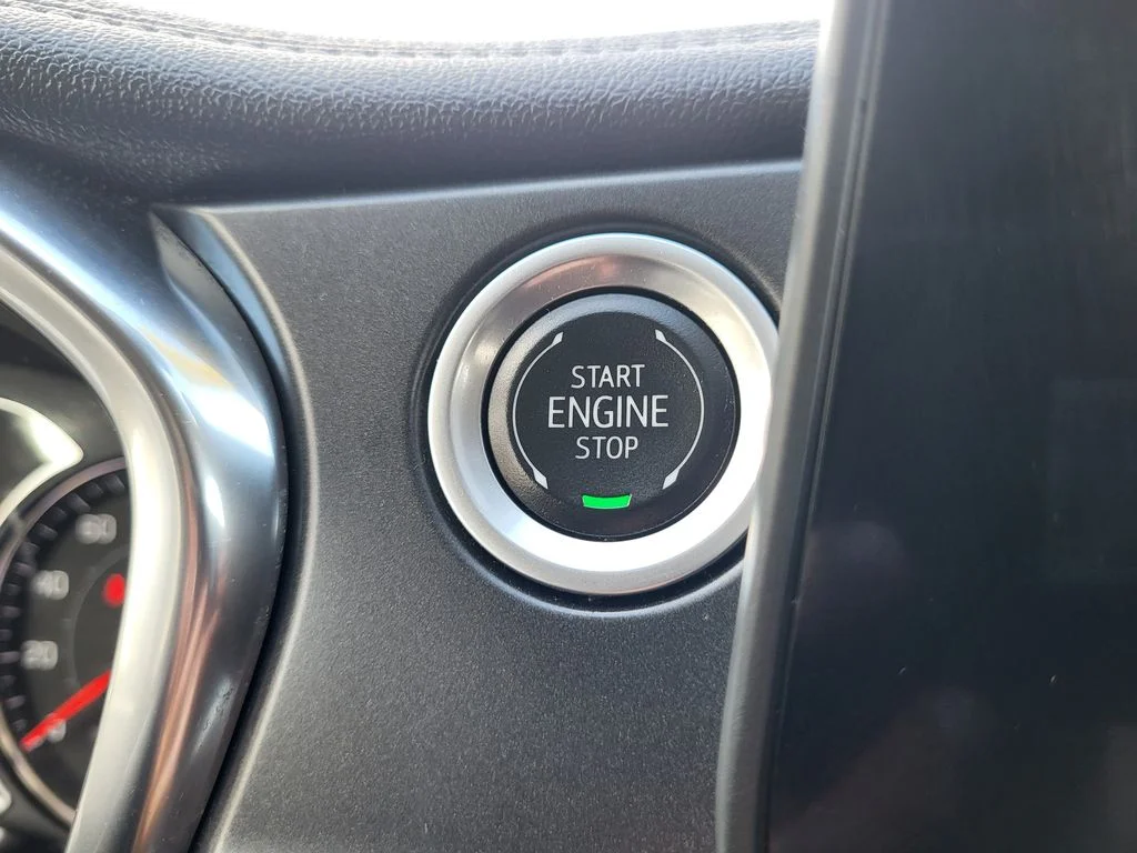 Used 2025 Sterling Gray Metallic Chevrolet 2LT image 17