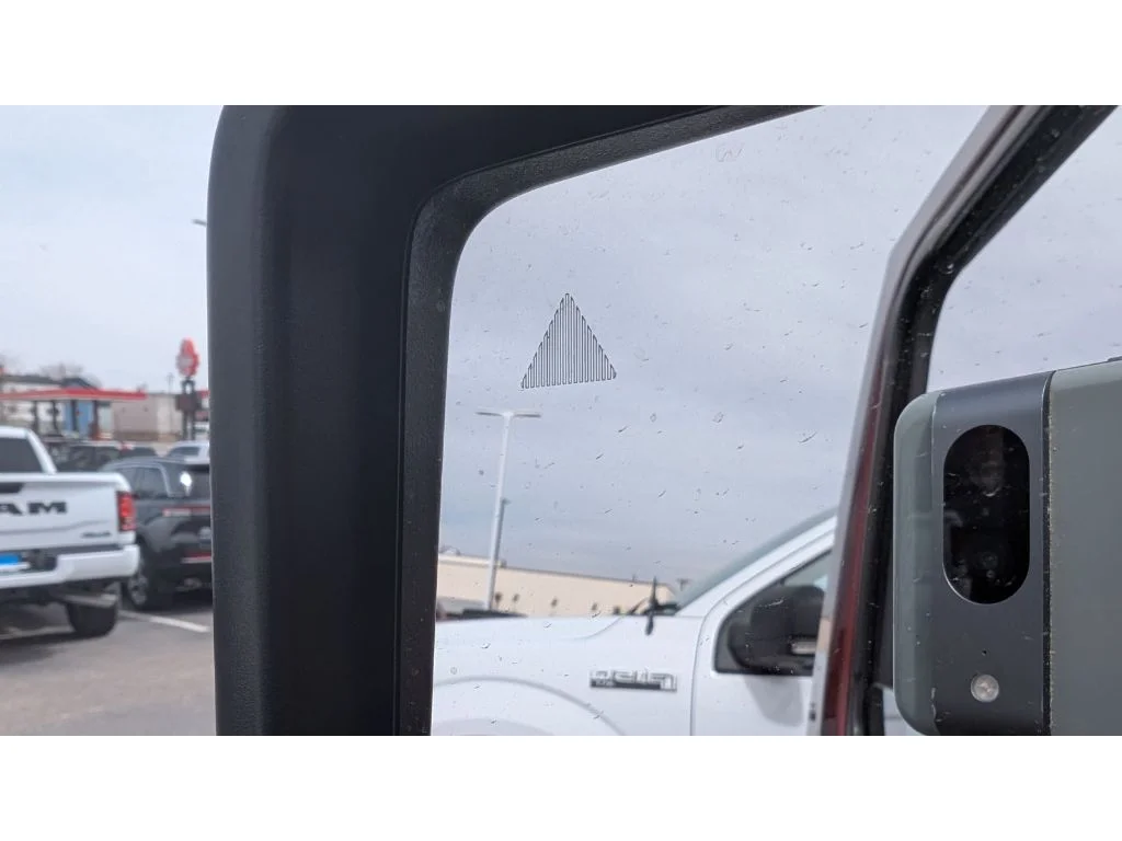 Used 2021 Snazzberry Pearlcoat Jeep Overland image 38
