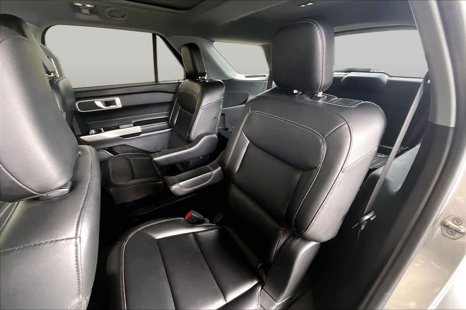 Used 2022 Iconic Silver Ford XLT image 21