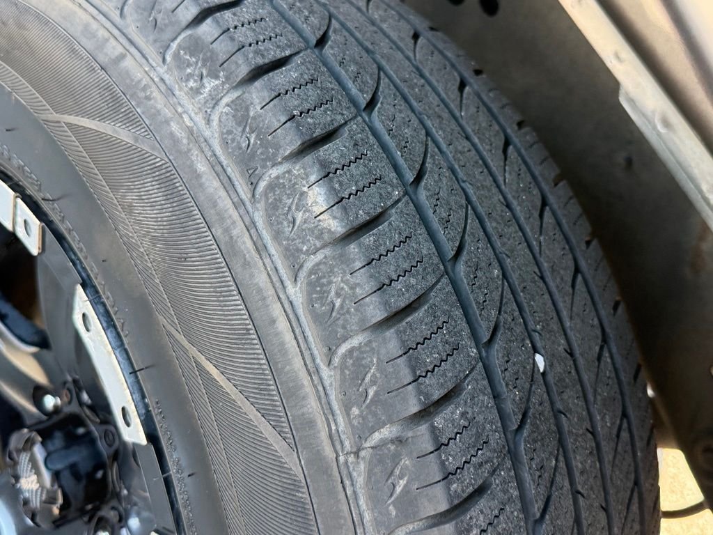 Used 2011 Dark Shadow Gray Metallic Ford XLT image 37