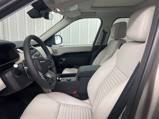 2026 Land Rover Discovery S - Photo 11