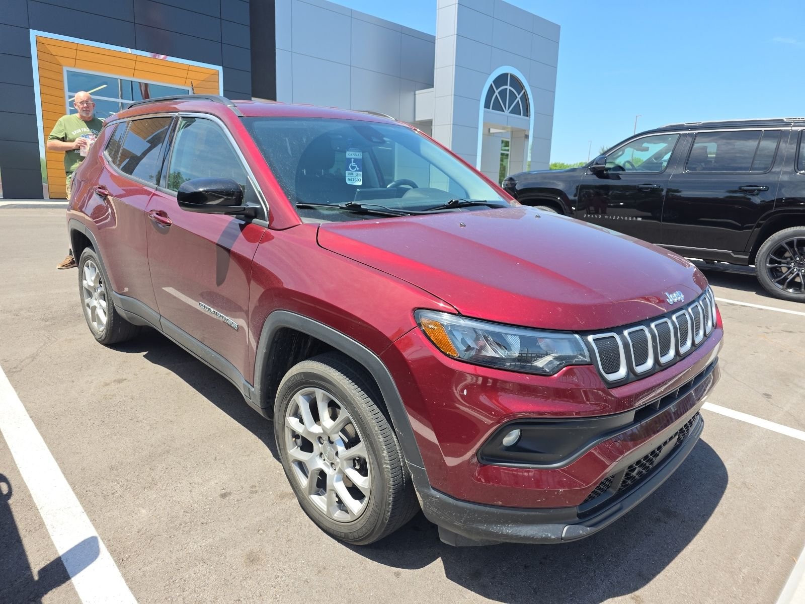 2022 Jeep Compass Latitude Lux 4X4's photo