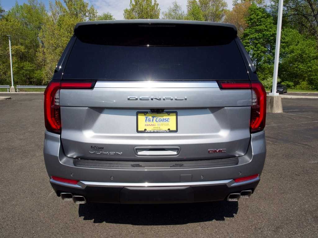 2026 GMC Yukon XL Denali - Photo 7
