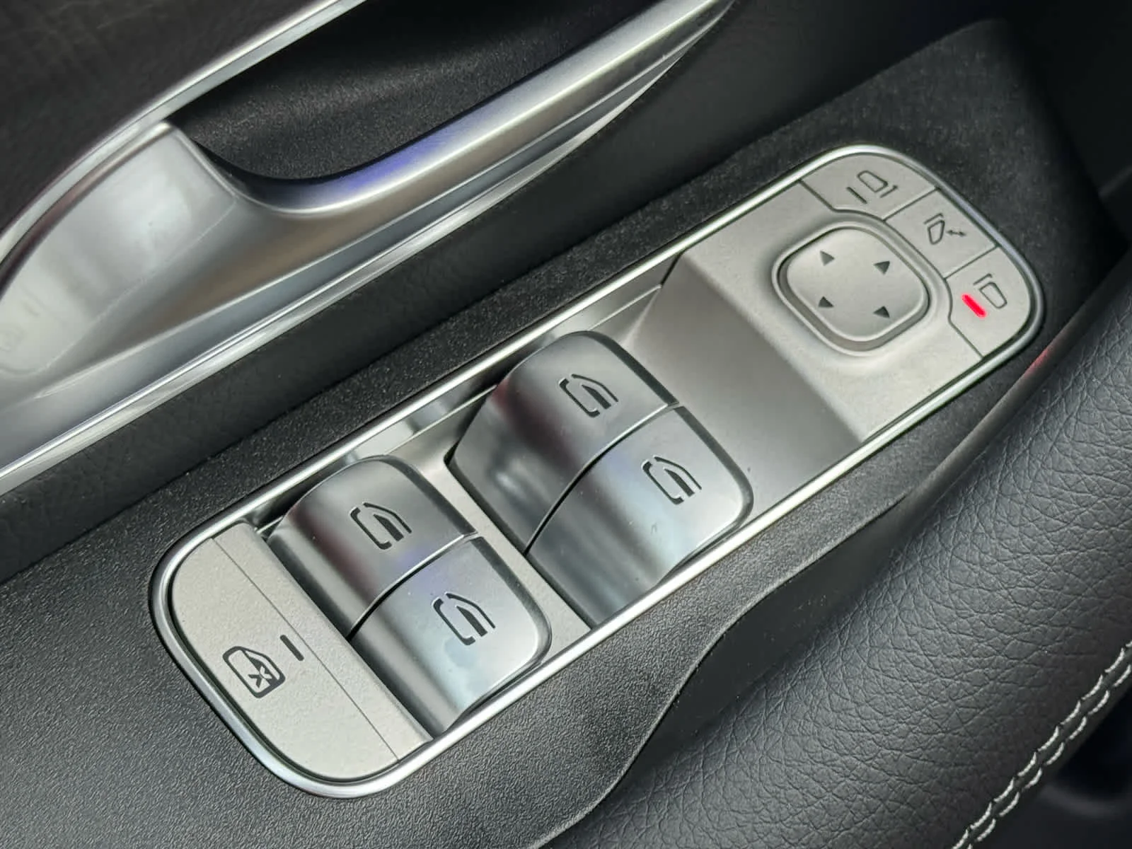New 2026 MANUFAKTUR Alpine Grey Mercedes-Benz GLE 350 image 31