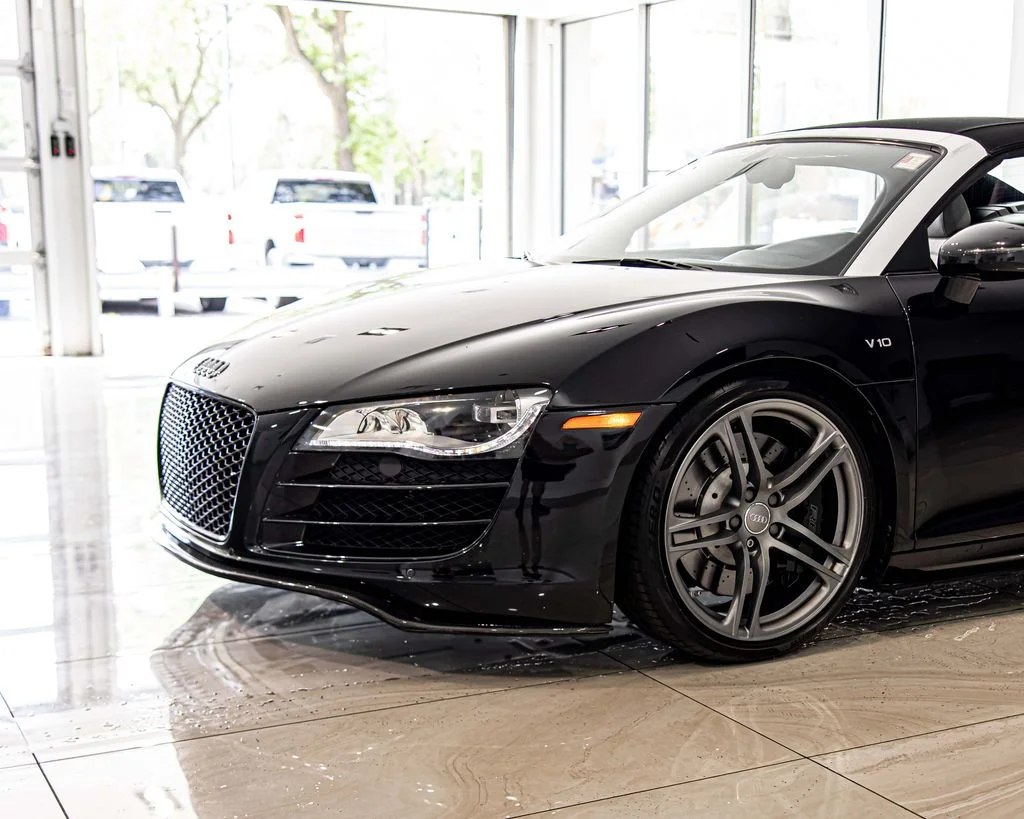 Used 2012 Blue Audi 5.2 image 4