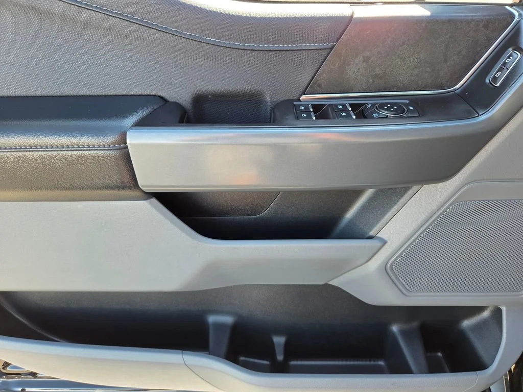 Used 2024 Agate Black Metal Ford XLT image 17