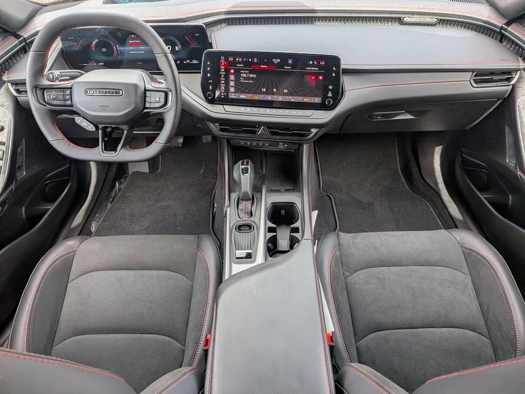 New 2026 Diamond Black Crystal Pearlcoat Dodge R/T image 17